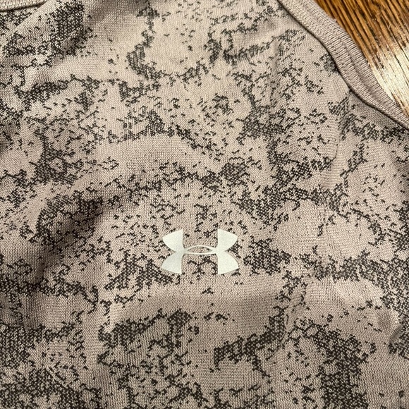 NWT Under Armour Women’s Tank - Picture 5 of 6